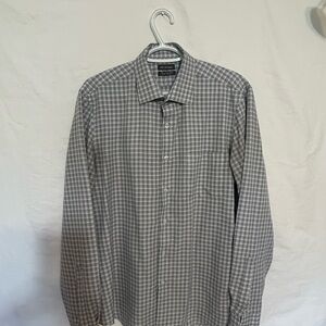 Van Heusen Men's Blue Plaid Button Down Shirt Like New Condition SlimFit